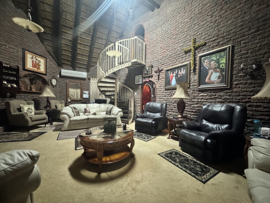 6 Bedroom Property for Sale in Doringkruin North West